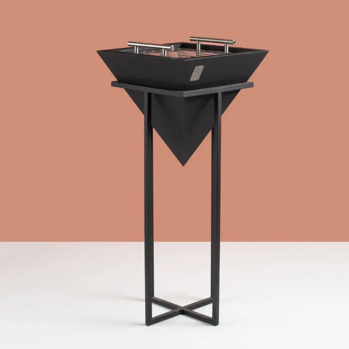 LONG PYRAMID STAND DOWWA