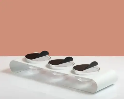 MOOJ PLATE WHITE
